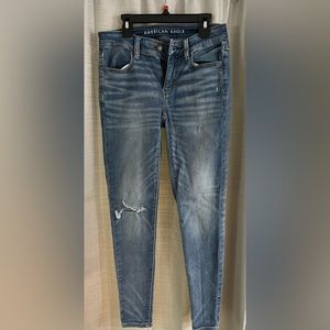 American Eagle Super Stretch Jegging.